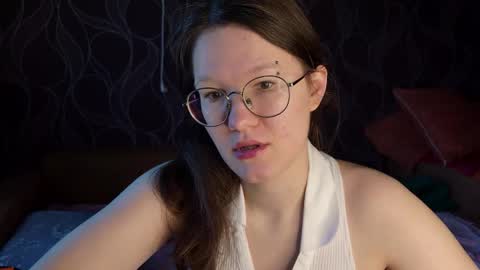 Snapshot of miriamor chatting on September 21, 8:16 am Mira online show from September 21, 8:16 am