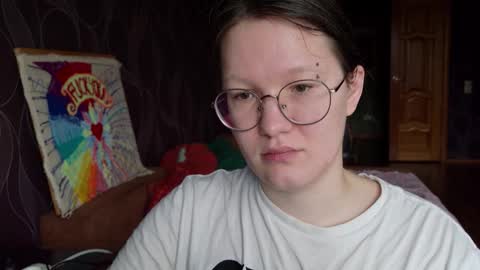 Snapshot of miriamor chatting on November 1, 7:54 am Mira online show from November 1, 7:54 am