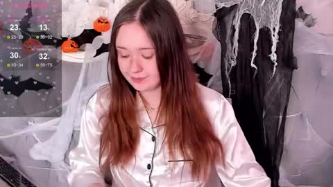 Snapshot of miriamwhite chatting on October 26, 4:07 am Miriam WhiteF online show from October 26, 4:07 am