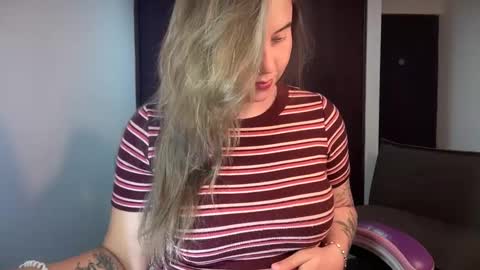 Snapshot of mirilinda chatting on September 19, 12:12 am mirilinda online show from September 19, 12:12 am