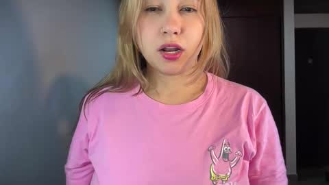 Snapshot of mirilinda chatting on December 2, 4:07 am mirilinda online show from December 2, 4:07 am