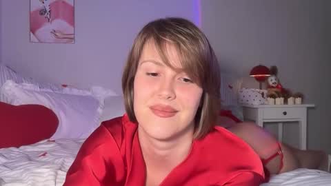 Shelley online show from December 3, 5:00 pm