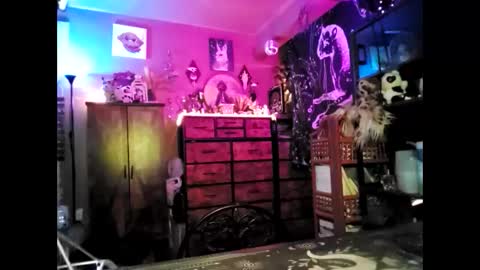 Snapshot of misandrakinx chatting on October 25, 9:53 pm misandrakinx online show from October 25, 9:53 pm