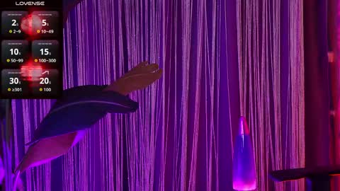 Misa online show from April 22, 1:08 am