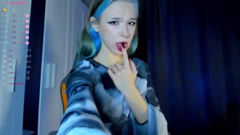 misekiii online show from December 4, 3:49 am