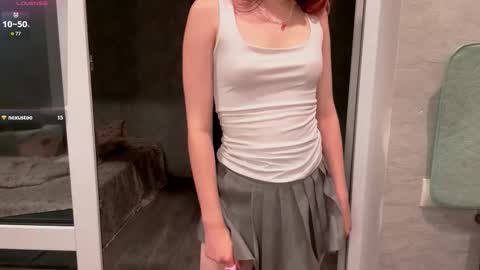 Snapshot of mishahartwigsen chatting on October 16, 5:25 pm Molly online show from October 16, 5:25 pm