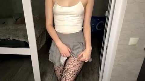 Molly online show from November 13, 5:45 pm