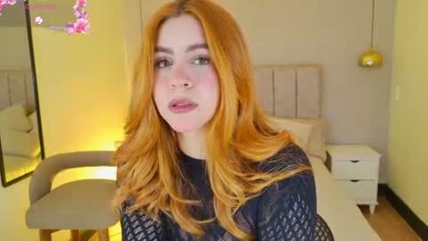 Snapshot of miss__carrot chatting on June 10, 12:37 pm Miss Carrot online show from June 10, 12:37 pm
