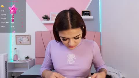 Snapshot of miss__ivy chatting on December 24, 12:00 pm online show from December 24, 12:00 pm