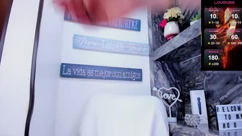 Zoe online show from December 2, 6:14 pm