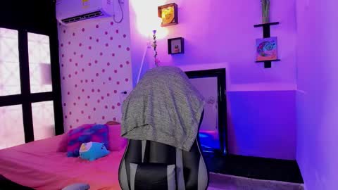 Akemi 3 online show from September 14, 2:05 pm