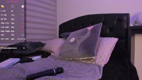 A M A R A N T H A online show from December 3, 6:04 am