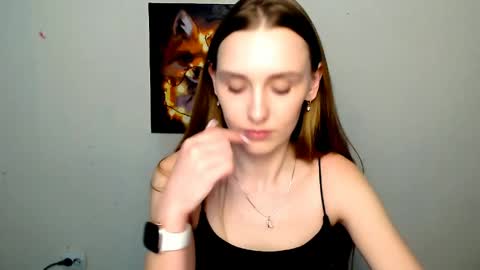 Snapshot of miss_angelina_ chatting on May 23, 5:23 am Angelina online show from May 23, 5:23 am
