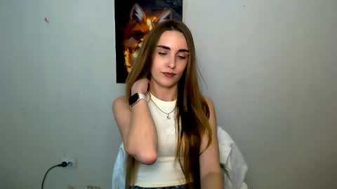 Snapshot of miss_angelina_ chatting on June 4, 6:08 am Angelina online show from June 4, 6:08 am