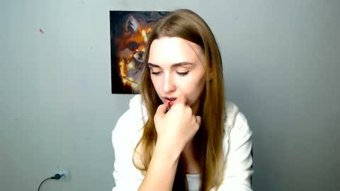Snapshot of miss_angelina_ chatting on July 24, 6:00 am Angelina online show from July 24, 6:00 am