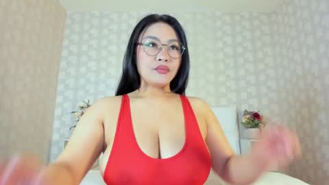 Snapshot of miss_asia_one chatting on June 5, 4:30 am Aiza online show from June 5, 4:30 am