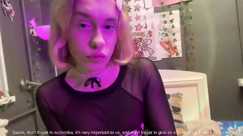 Snapshot of miss_barbie1 chatting on July 14, 11:32 pm Anya online show from July 14, 11:32 pm