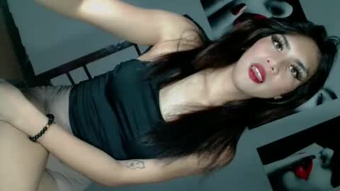 miss_bella69 online show from June 9, 4:46 am