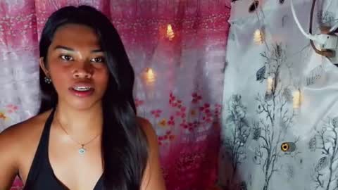 Snapshot of miss_bellah chatting on June 19, 12:42 pm Bellah online show from June 19, 12:42 pm