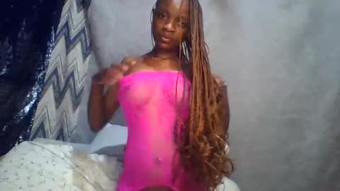 miss_belllo online show from February 3, 5:51 am