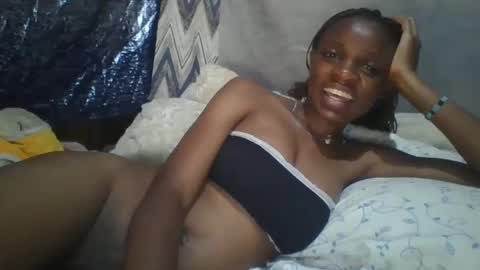 miss_belllo online show from February 17, 8:19 am