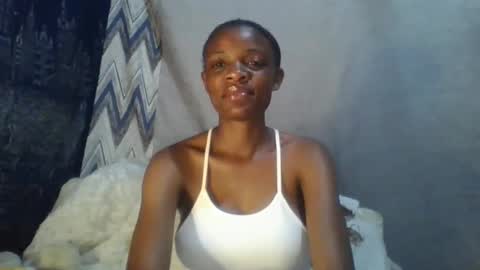miss_belllo online show from February 27, 7:12 am