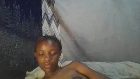 miss_belllo online show from March 3, 8:27 am