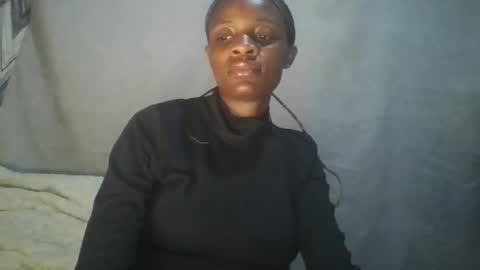 miss_belllo online show from March 8, 6:16 pm