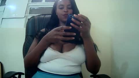 Snapshot of miss_blorps chatting on April 10, 6:18 am spicey online show from April 10, 6:18 am