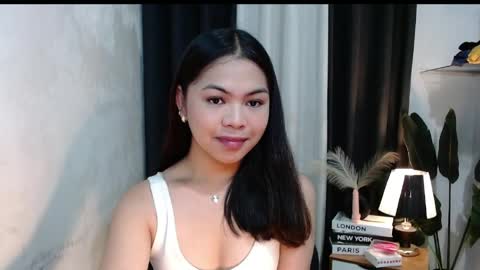 Briella online show from April 21, 3:50 pm