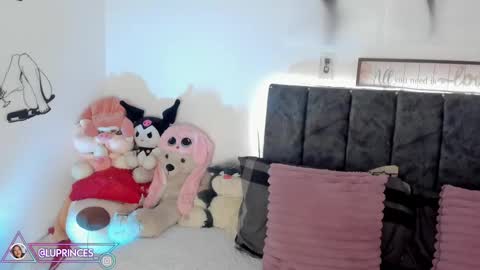 lucy 3 online show from November 15, 9:00 pm