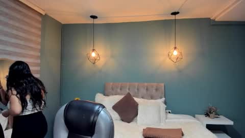 Cataleya online show from October 28, 11:25 am