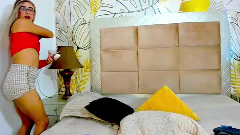 miss_channellx online show from February 17, 9:08 pm