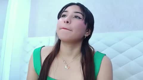 miss_charlotte78 online show from January 6, 7:39 pm