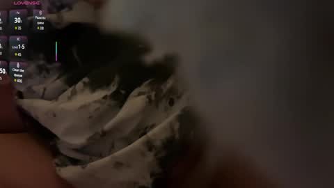 Snapshot of miss_criss_xoxo chatting on September 18, 10:06 am miss criss xoxo online show from September 18, 10:06 am