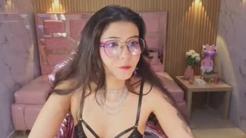 miss_devil_s online show from January 14, 3:01 am