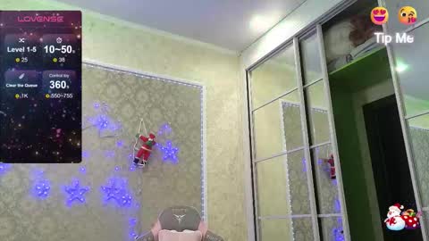 Snapshot of miss_divora chatting on January 6, 8:18 am miss_divora online show from January 6, 8:18 am