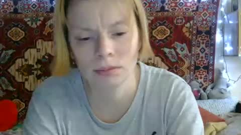 Snapshot of miss_elistia_ chatting on June 26, 11:03 am Elis online show from June 26, 11:03 am