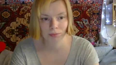 Snapshot of miss_elistia_ chatting on July 10, 11:13 am Elis online show from July 10, 11:13 am
