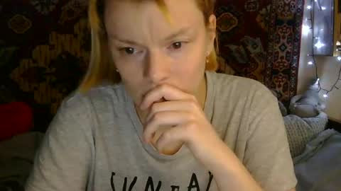 Snapshot of miss_elistia_ chatting on July 23, 11:08 am Elis online show from July 23, 11:08 am