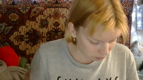 Snapshot of miss_elistia_ chatting on July 28, 2:13 pm Elis online show from July 28, 2:13 pm