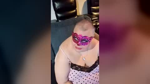 miss_ella_rose online show from June 24, 5:17 am