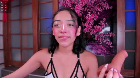 Snapshot of miss_evolet chatting on May 2, 6:13 pm Evoleth online show from May 2, 6:13 pm