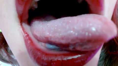 Miss Evoleth online show from March 8, 1:28 am