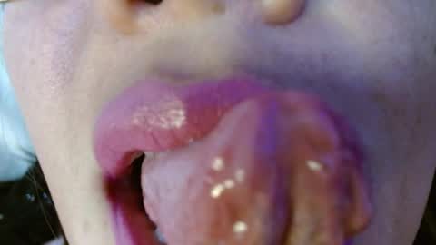 Snapshot of miss_evoleth2 chatting on April 24, 3:53 am Miss Evoleth online show from April 24, 3:53 am