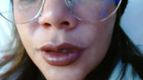 Snapshot of miss_evoleth2 chatting on April 26, 10:24 am Miss Evoleth online show from April 26, 10:24 am