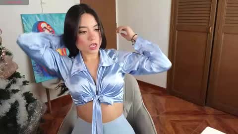 Snapshot of miss_ginebra_1 chatting on December 26, 3:10 pm insta online show from December 26, 3:10 pm