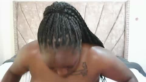 miss_godess online show from November 17, 9:37 am