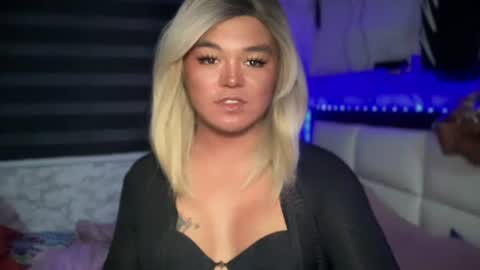 miss_josefy_xxx online show from April 12, 2:00 pm