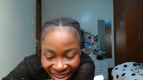 Snapshot of miss_kiarrafit chatting on December 8, 4:18 pm Miss Kiarrafit online show from December 8, 4:18 pm